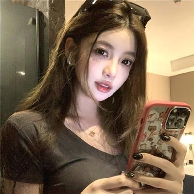 白衣侠女